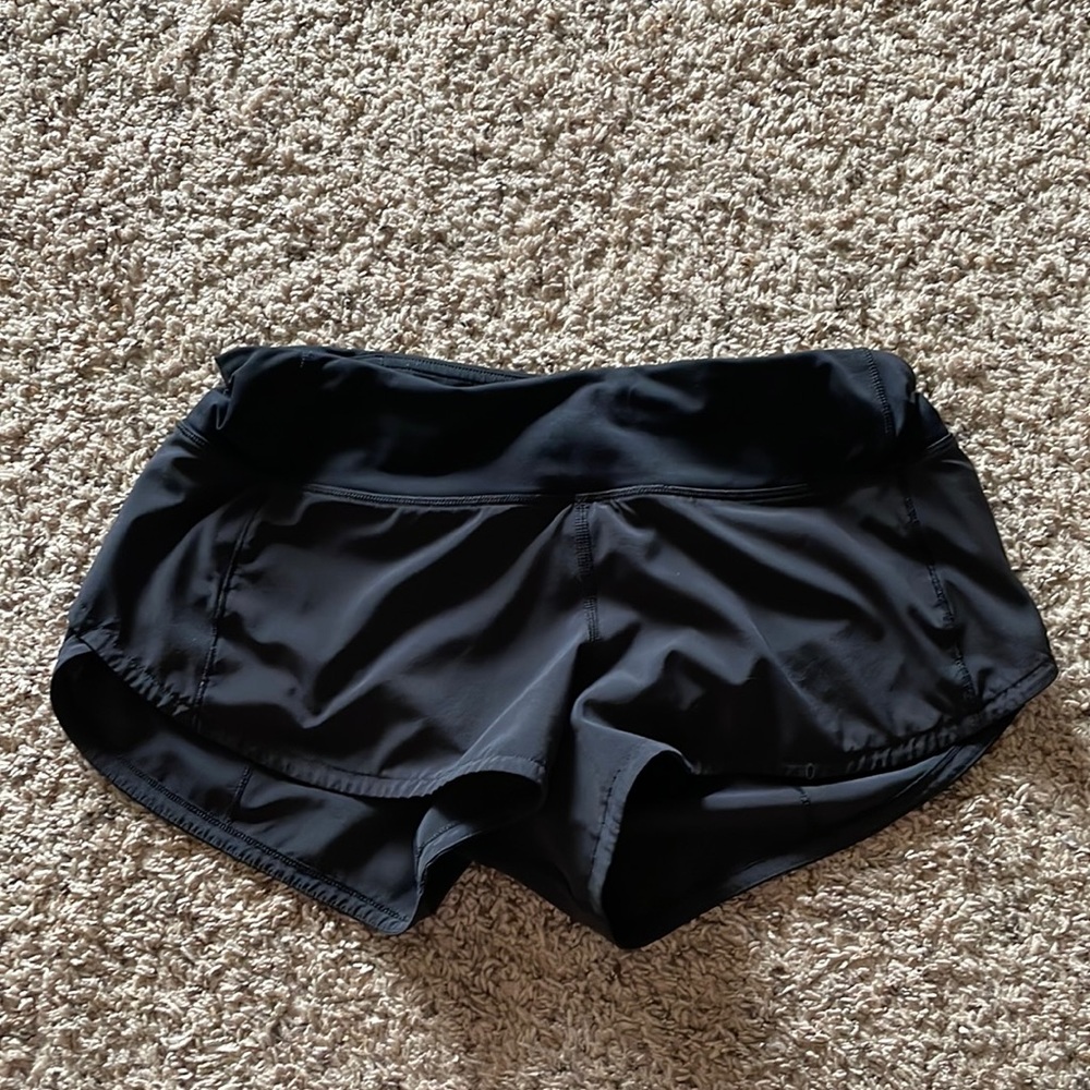 Lululemon Size xs Black Shorts 4in